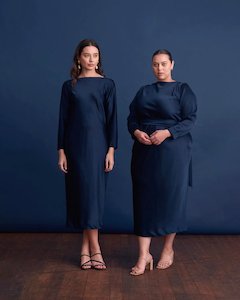 Costume hiring: Omnia Longsleeve Dress - Size 24