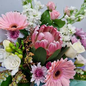 Flower: Pastel Florist Choice Bouquet