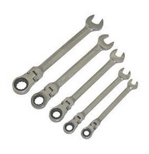 Clothing: Ratchet spanner set- Sizes: 8, 10, 12, 14 & 17mm