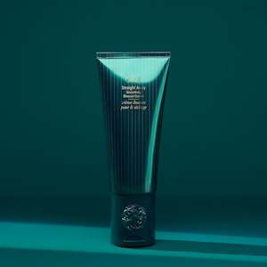 Personal accessories: Oribe Straight Away Smoothing Blowout Cream