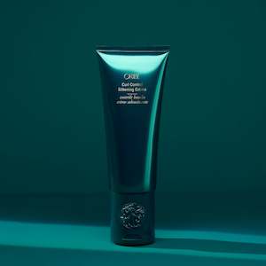 Personal accessories: Oribe Curl Control Silkening Crème