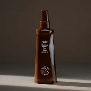 Personal accessories: Oribe Maximista Thickening Spray