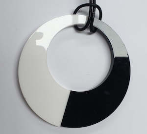 Black and White Retro Circle Necklace - TWO BLONDE BOBS