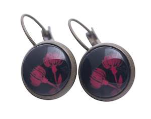 Pururu Red Pohutukawa on Black Earrings - FABULEUX VOUS