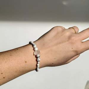 Loretta | Howlite Beaded Bracelet