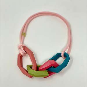 Maca Links Necklace, pink and green