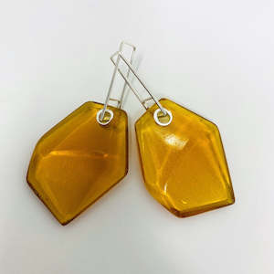 Light Amber Single Rock Earrings, Shiny Finish