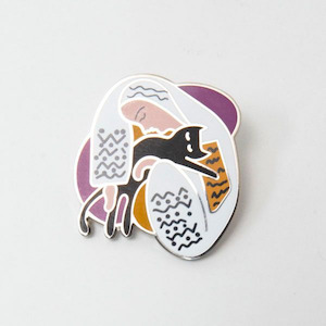 Enamel Pin - Catisse Hug