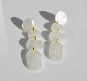 Clothing accessory: Juno Earrings - Pearl