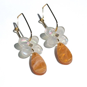 Clover Drop Earrings - Pearl/Honey