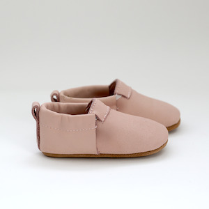 Clothing accessory: Leather Moccasin - Petal