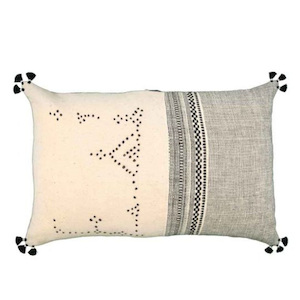 Soft furnishing: Injiri 40x60cm Cushion - Jay 13 (sold out)