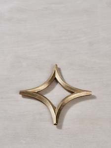 Star Trivet – Solid Brass