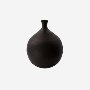 Furniture: Reena Vase Medium