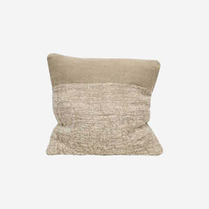 Furniture: Raffy Cushion