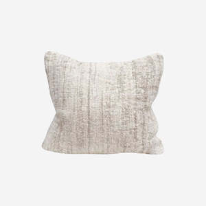 Furniture: Perry Cushion