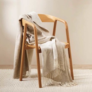 Furniture: Casa Throw