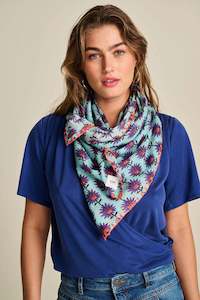 Womenswear: POM Amsterdam - SHAWL - Flower Aqua