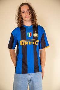 Clothing: Inter Milan FC Jersey