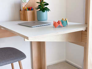 Furniture manufacturing: Short desk