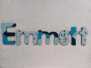 Emmett - small letters suitable for a door.