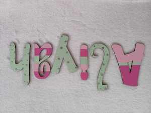 Aliyah - small letters suitable for a door.