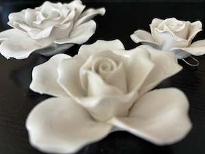 Decorative Objects: Rose Wall Flowers