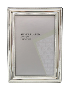 Photo Frames: Silver Plated Photo Frame (4x6)