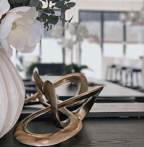 Mothers Day Gifts: Aluminium Knot Sculpture