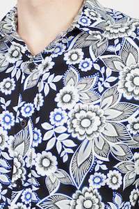 Menswear: Accord Shirt Botanical Night