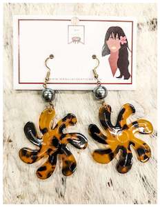 Gift: Laumei Earrings