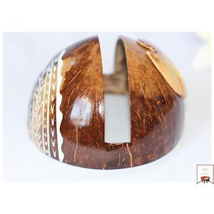 Coconut serviette holder