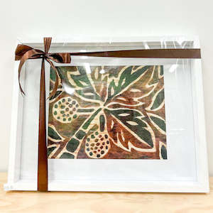 Gift: Tapa Frame - Medium A3