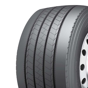 Automotive servicing: Tbr 385/55r22.5 Roadx Dx670 20pr Steer 160k