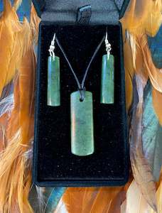 Art gallery: Pounamu Kuru Set