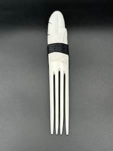 Bone Heru: Huia Feather Heru