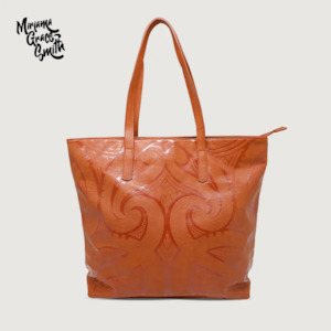 Bottles: Maori Moana Rd Bags - Khandallah