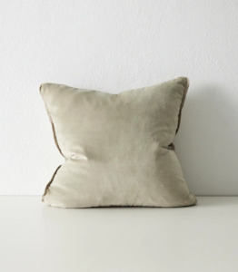 Velvet Cushion – Sage (50×50)