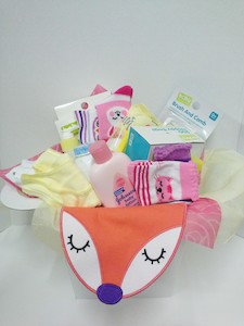 It's a girl giftbasket