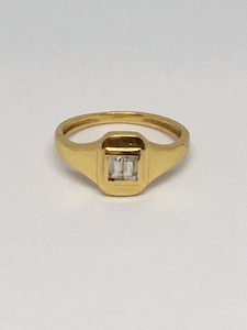 Cubic Zirconia Ring – Gold