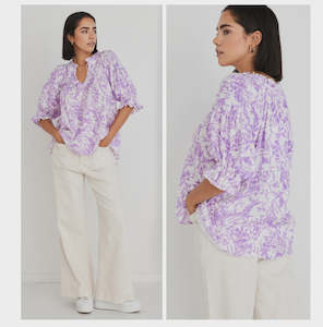 Ivy + Jack Ethereal Baroque Pintuck Front Top Lilac