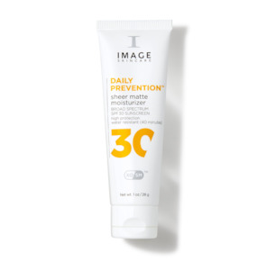 IS- Daily Prevention- Sheer Matte Moisturizer SPF30- RET