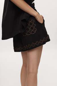 Colour Black Linen: ALISA SHORT - BLACK LINEN