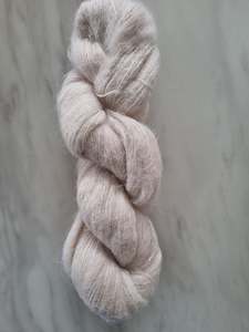 Yarn: Oyster - Suri Silk Laceweight