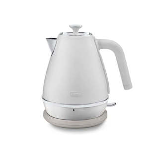 Delonghi Distinta Moments Kettle - White KBIN2001W...