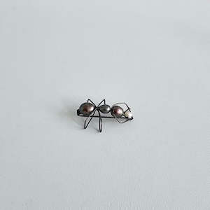 Ant brooch