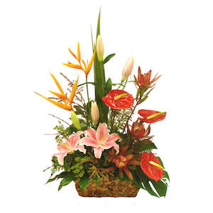 Florist: Basket Arrangement