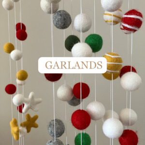 Decorations: Garlands - Christmas