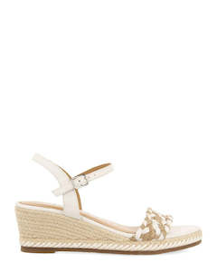 Summer: Gioseppo 72015 Sunol White Wedge Sandal