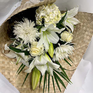 Florist: Flax Wrap Bouquet